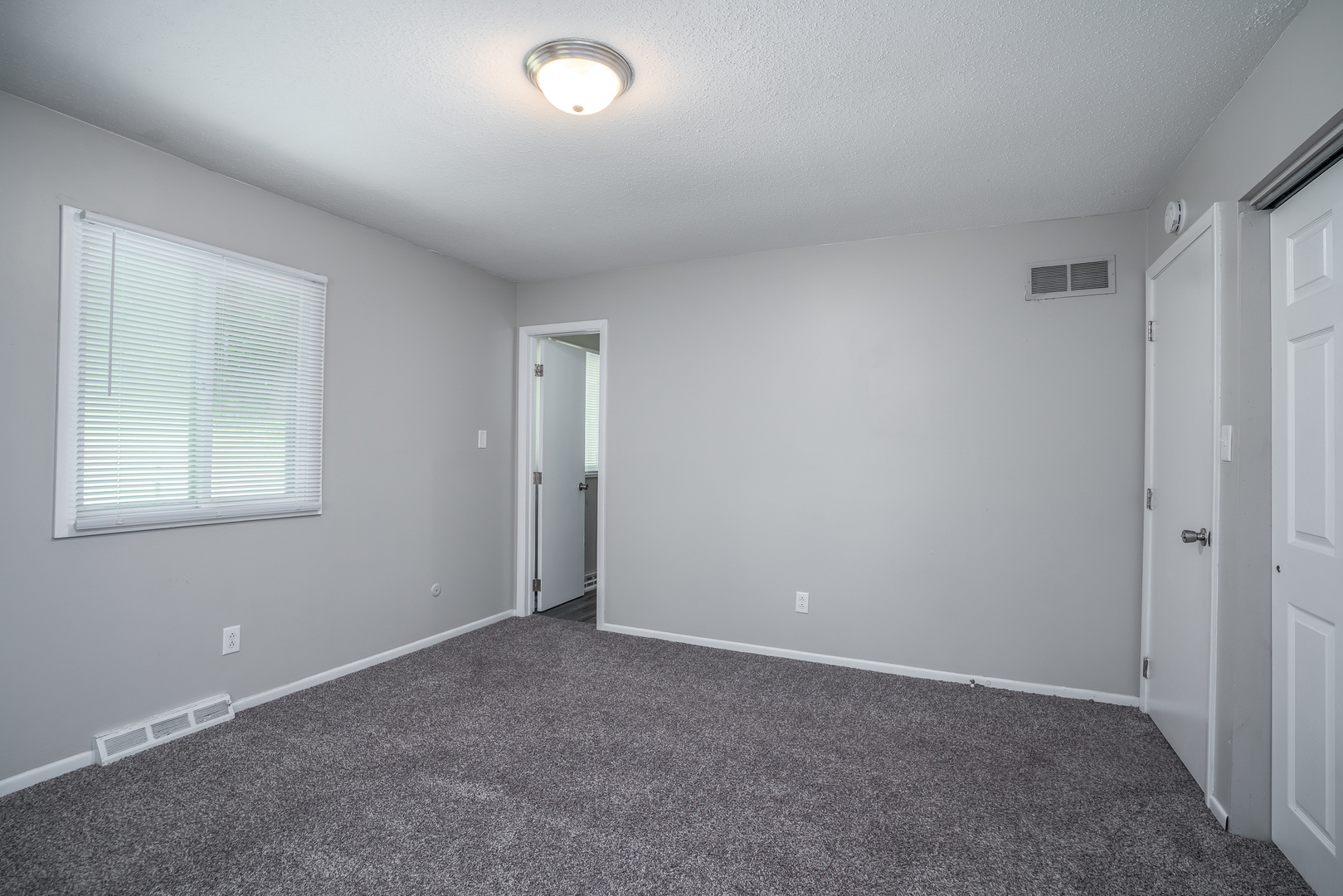4430 Canterbury Lane Property Photo 10