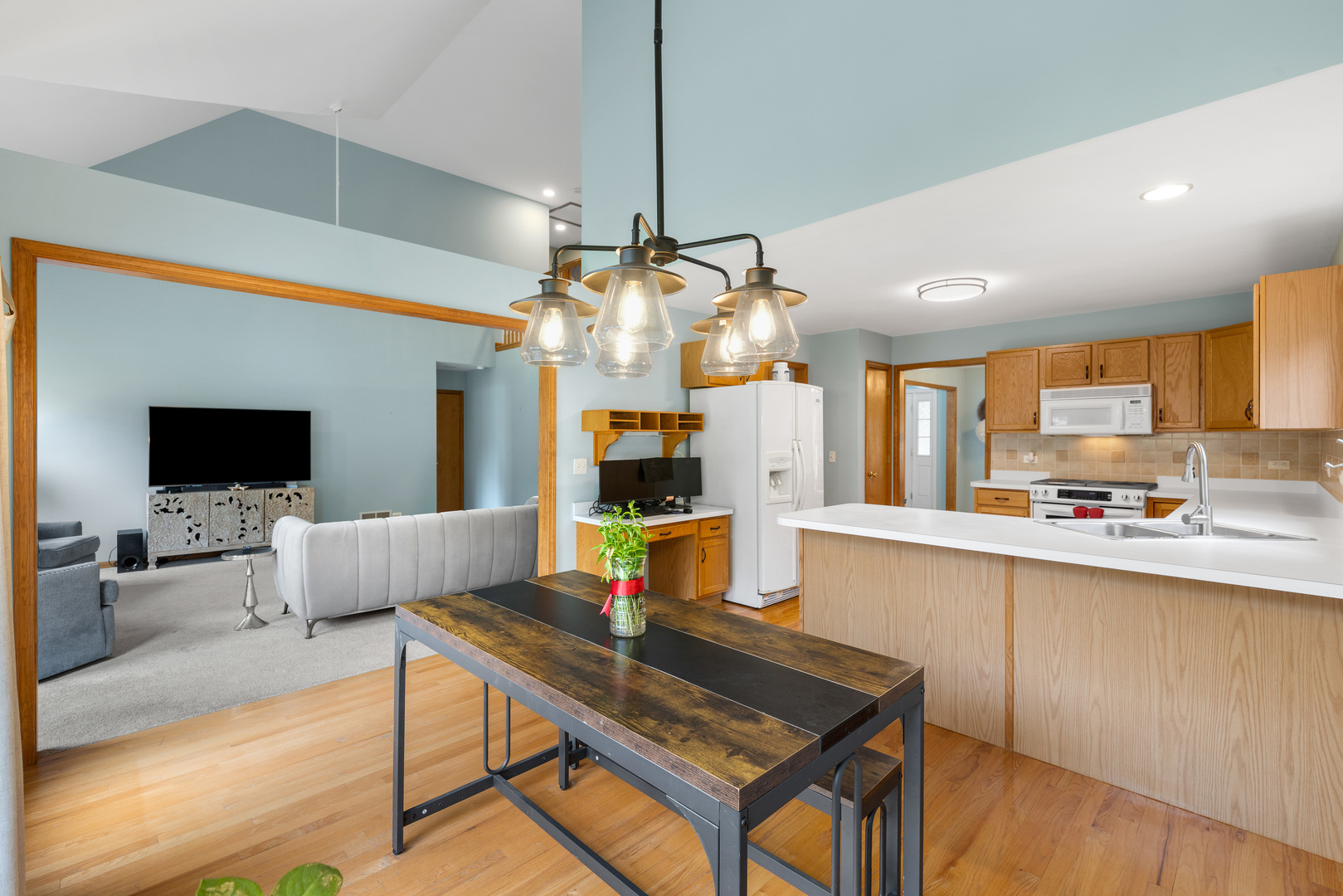855 Ayers Street Property Photo 8