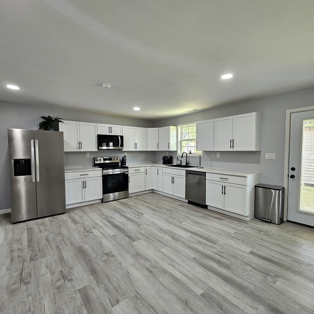 900 Oregon Street Property Photo 10