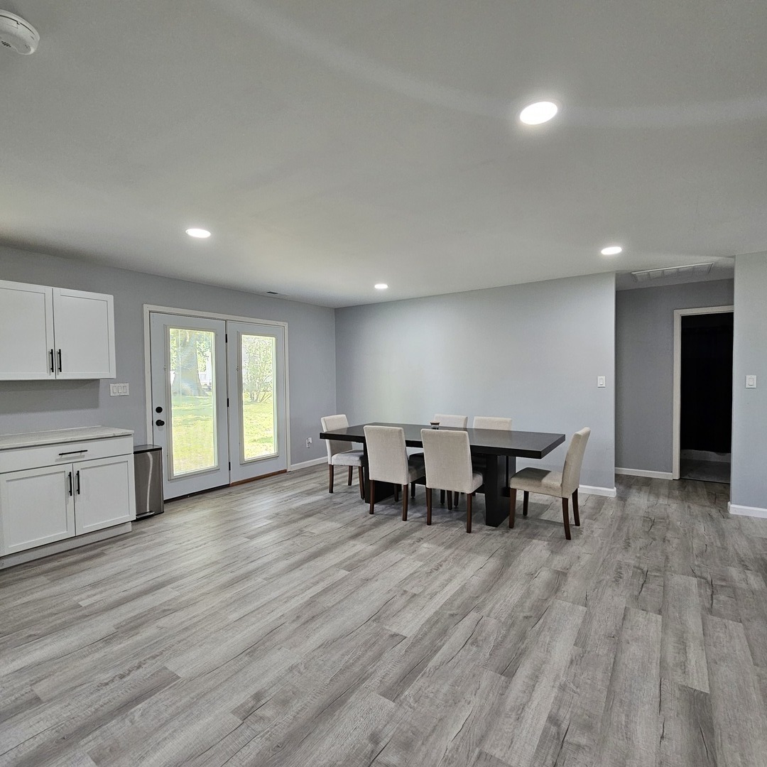 900 Oregon Street Property Photo 11