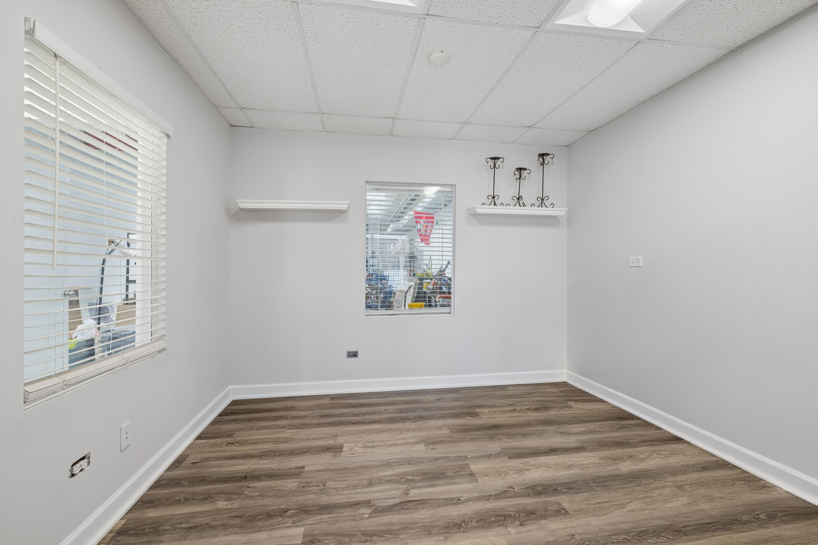 1000 N Rand Road 110 Property Photo 16