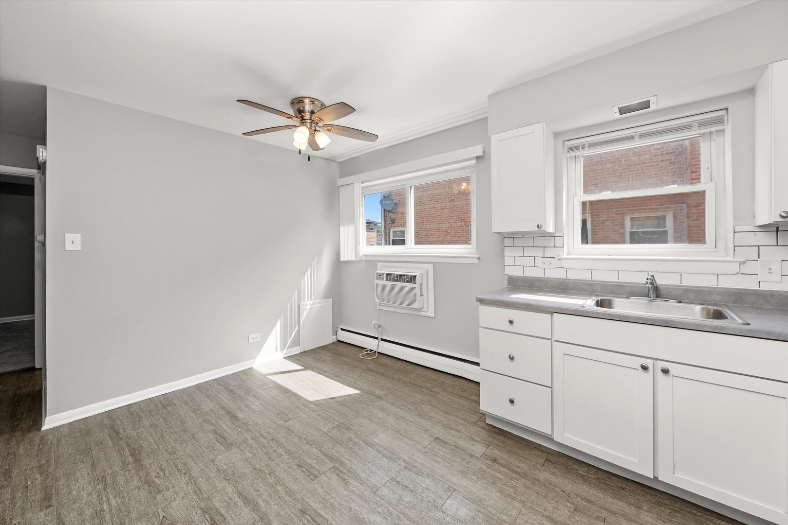 14618 Keystone Avenue Property Photo 4