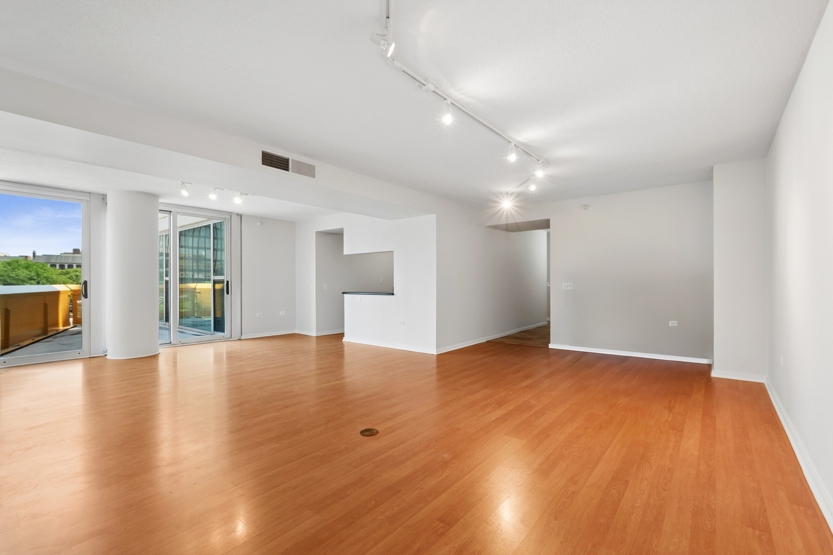 1580 Sherman Avenue 405 Property Photo 13