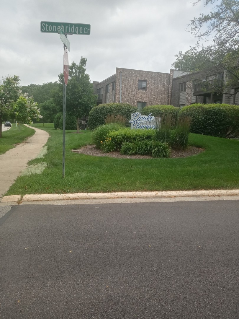 1480 Stonebridge Circle D-1 Property Photo 1