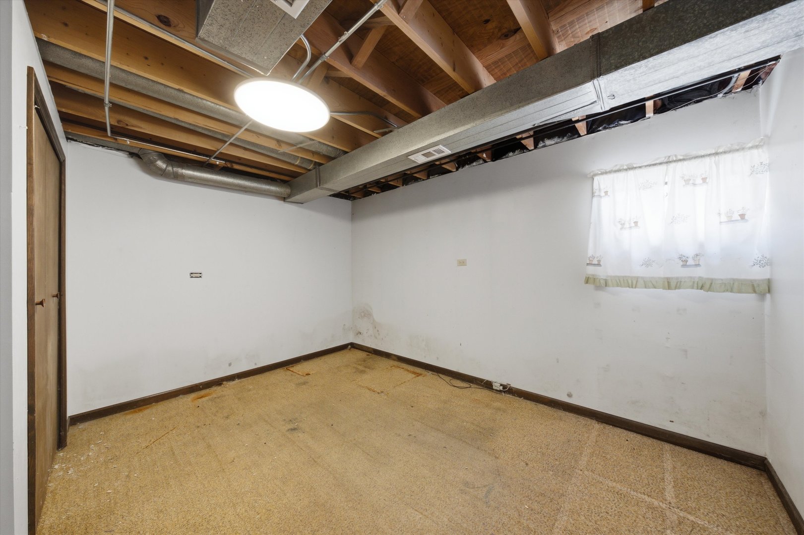 280 Prairie Avenue Property Photo 15