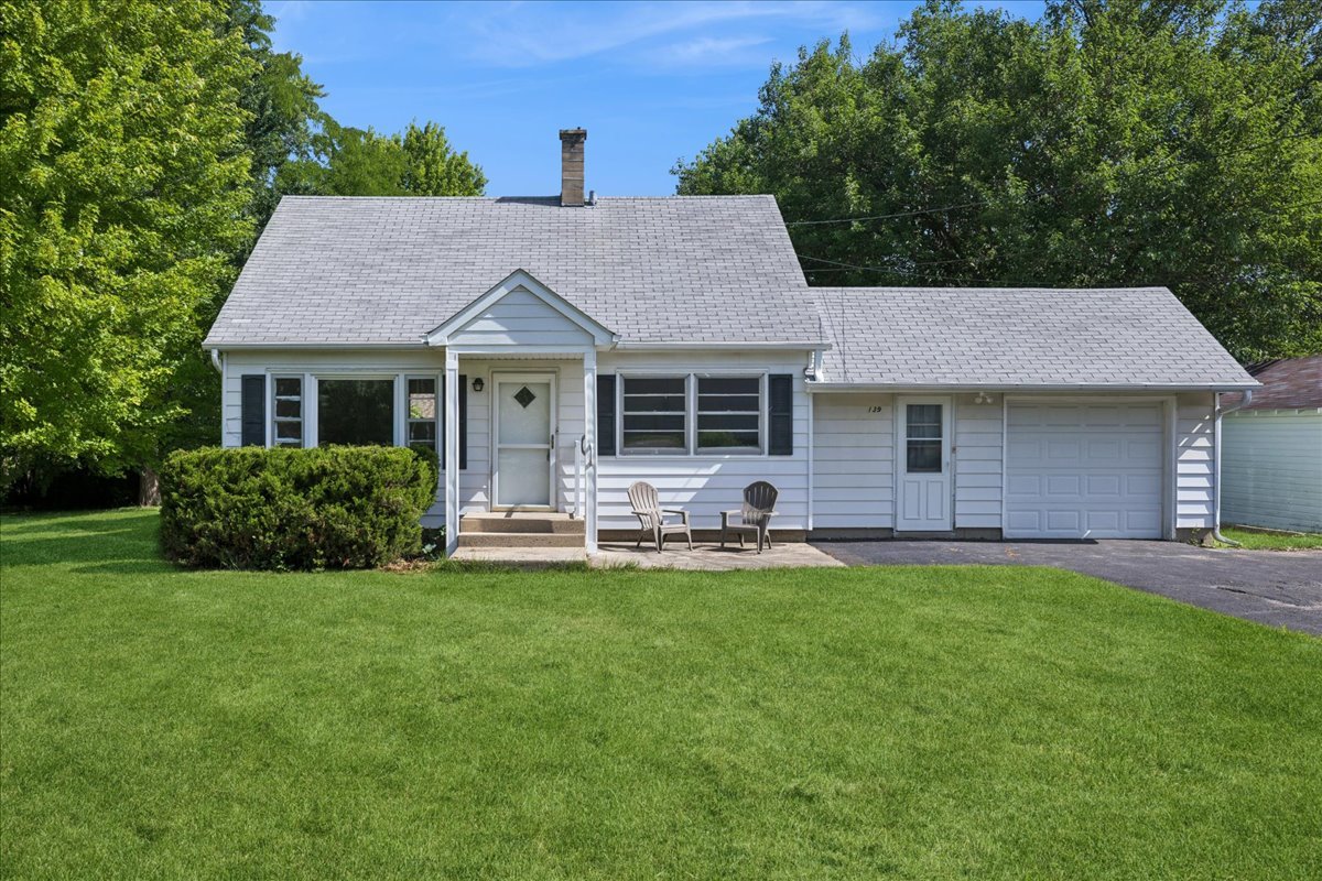 139 Kent Avenue Property Photo 1
