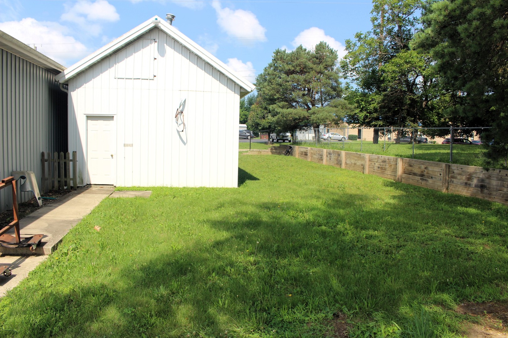 811 E State Highway 54 Property Photo 7