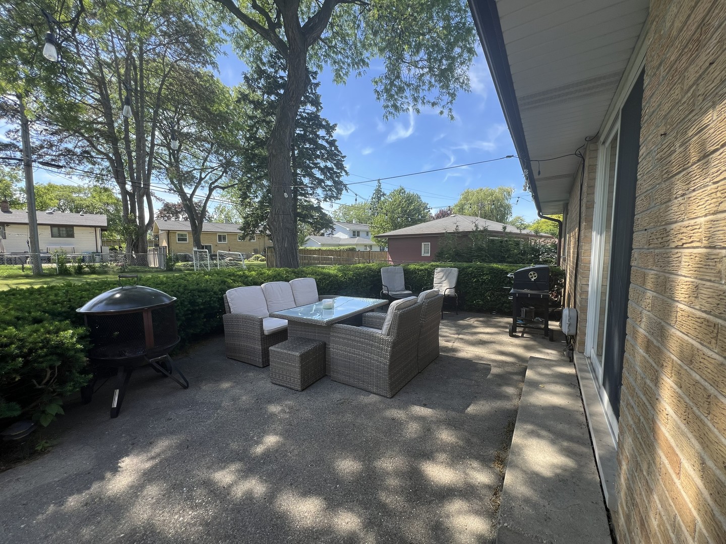 1431 E Emmerson Lane Property Photo 22