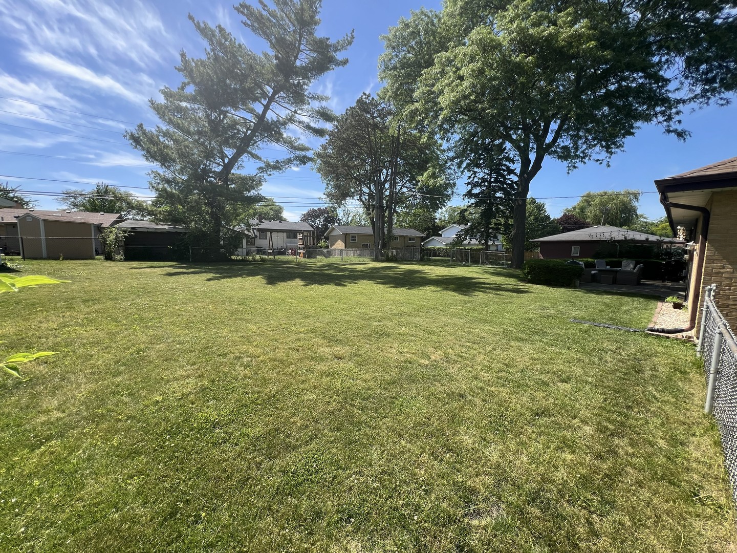 1431 E Emmerson Lane Property Photo 23