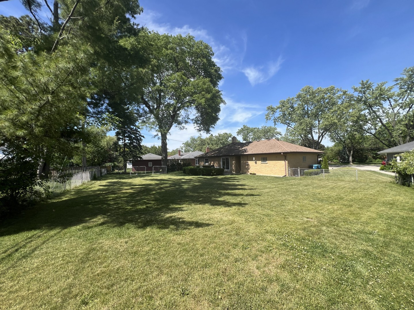 1431 E Emmerson Lane Property Photo 24
