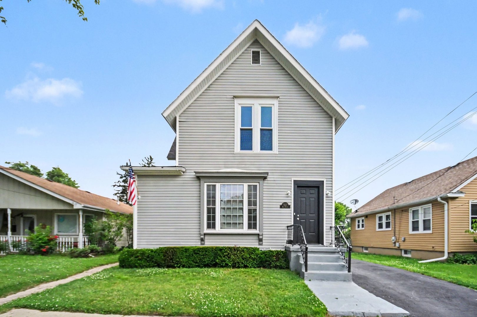 662 Bent Street Property Photo