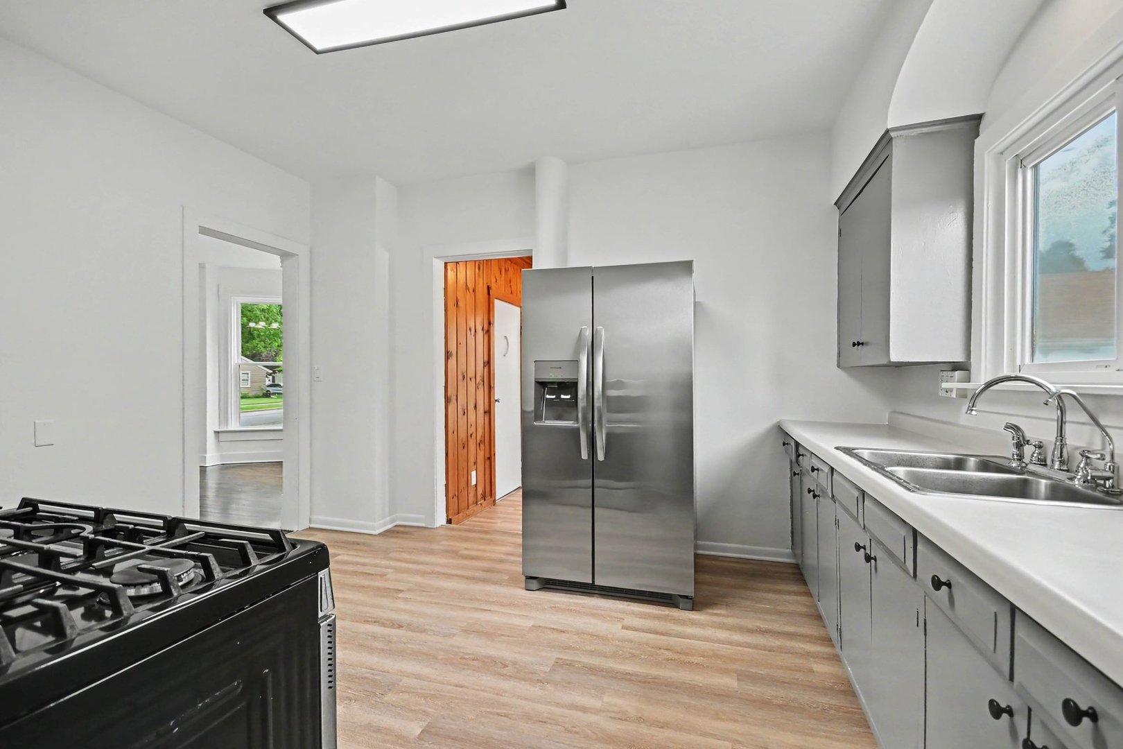 662 Bent Street Property Photo 11