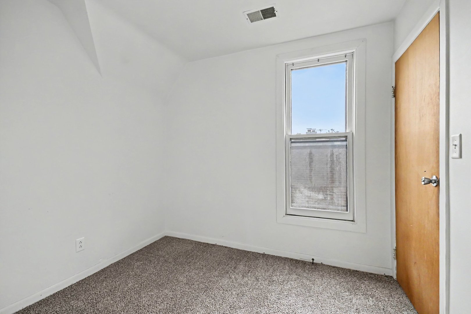662 Bent Street Property Photo 14