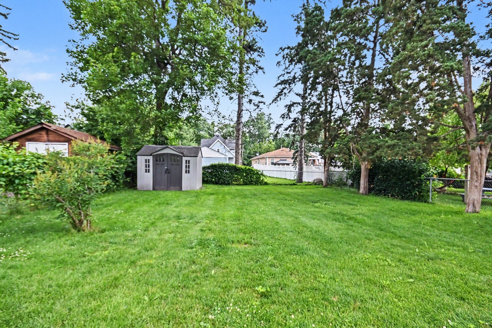 662 Bent Street Property Photo 22