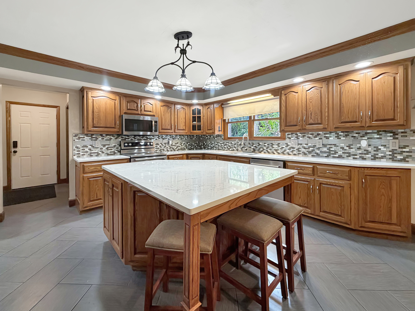 2094 Running Deer Lane Property Photo 18