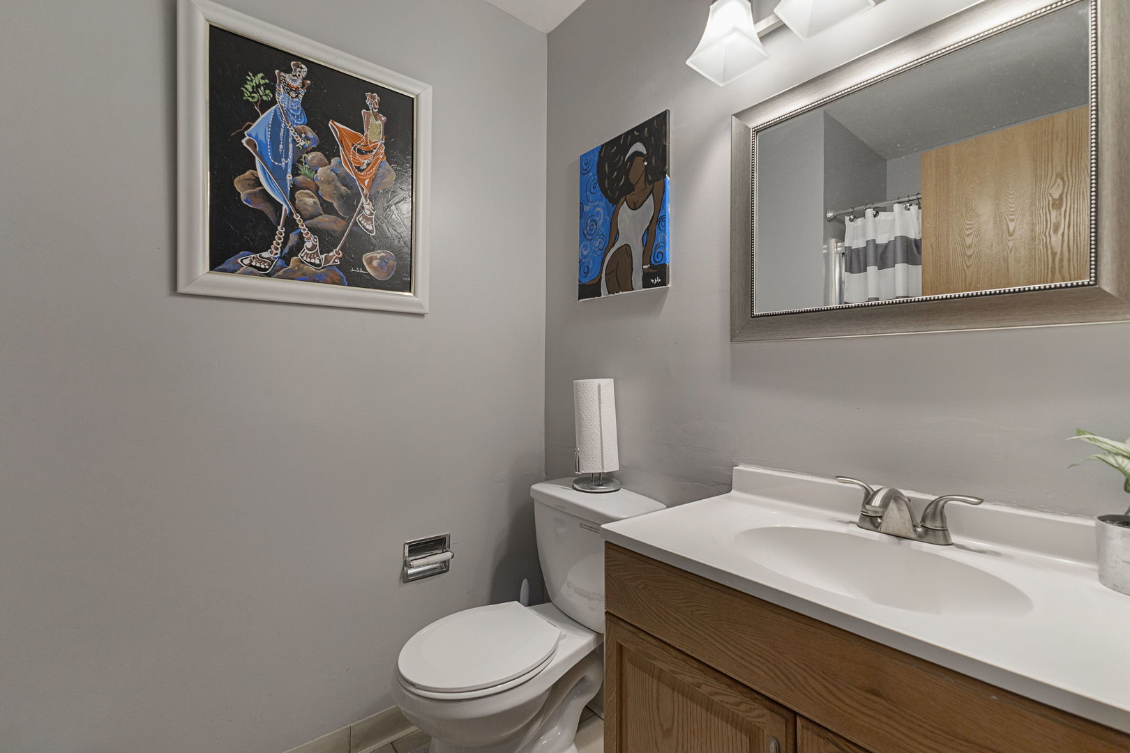 5733 Woodgate Drive Property Photo 7