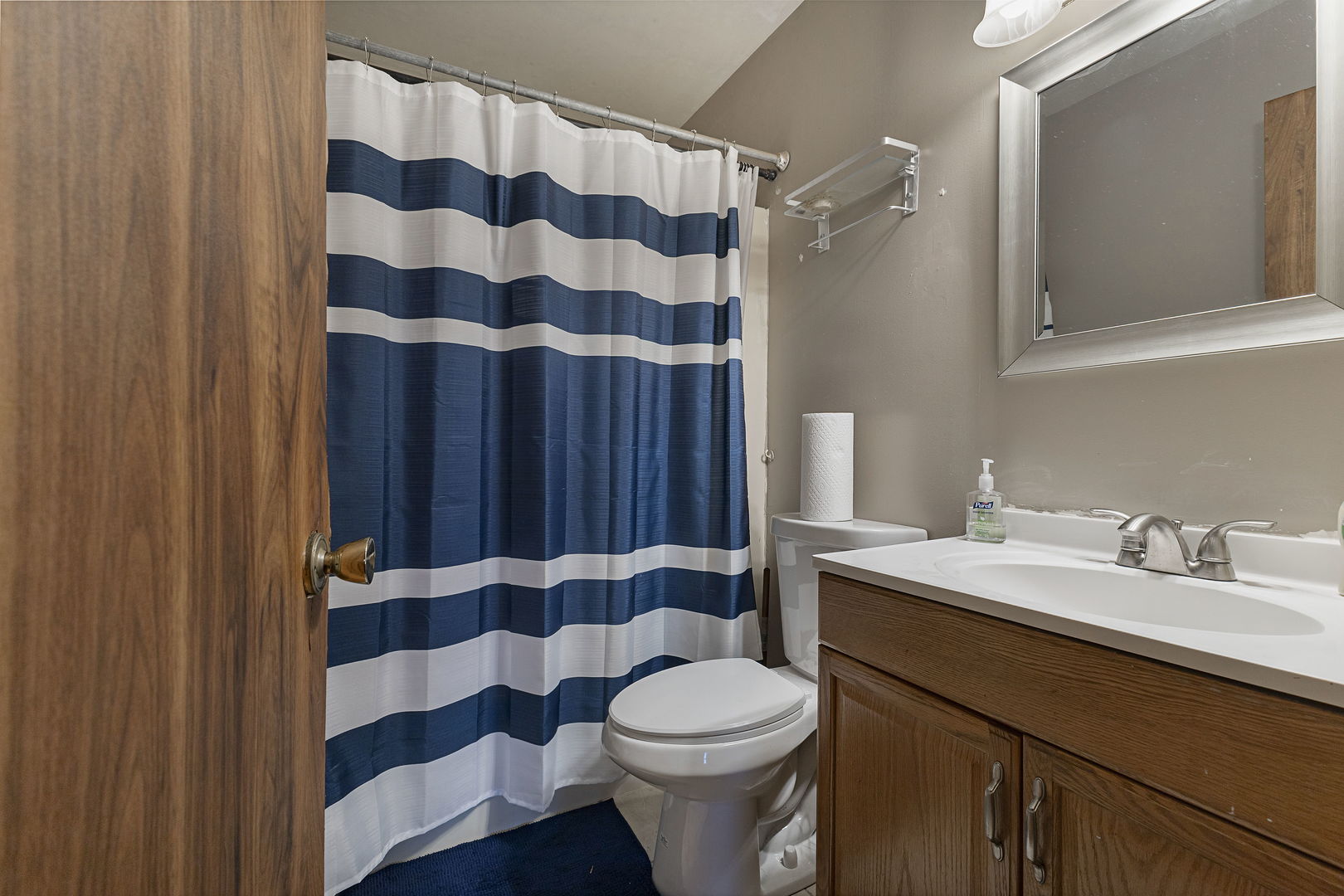 5733 Woodgate Drive Property Photo 11