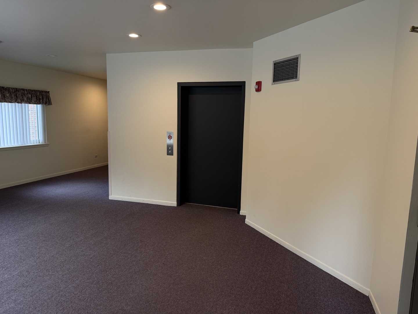 1018 Castilian Court 203 Property Photo 4
