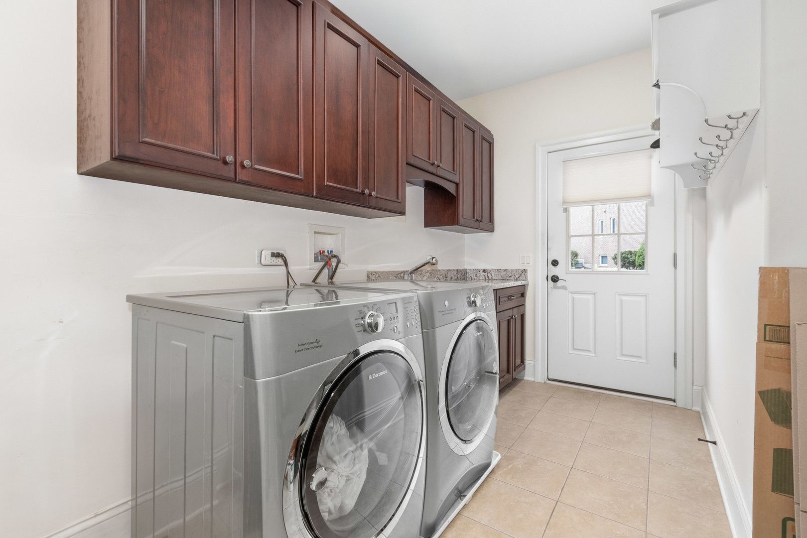 1736 Brian Grant Court Property Photo 34