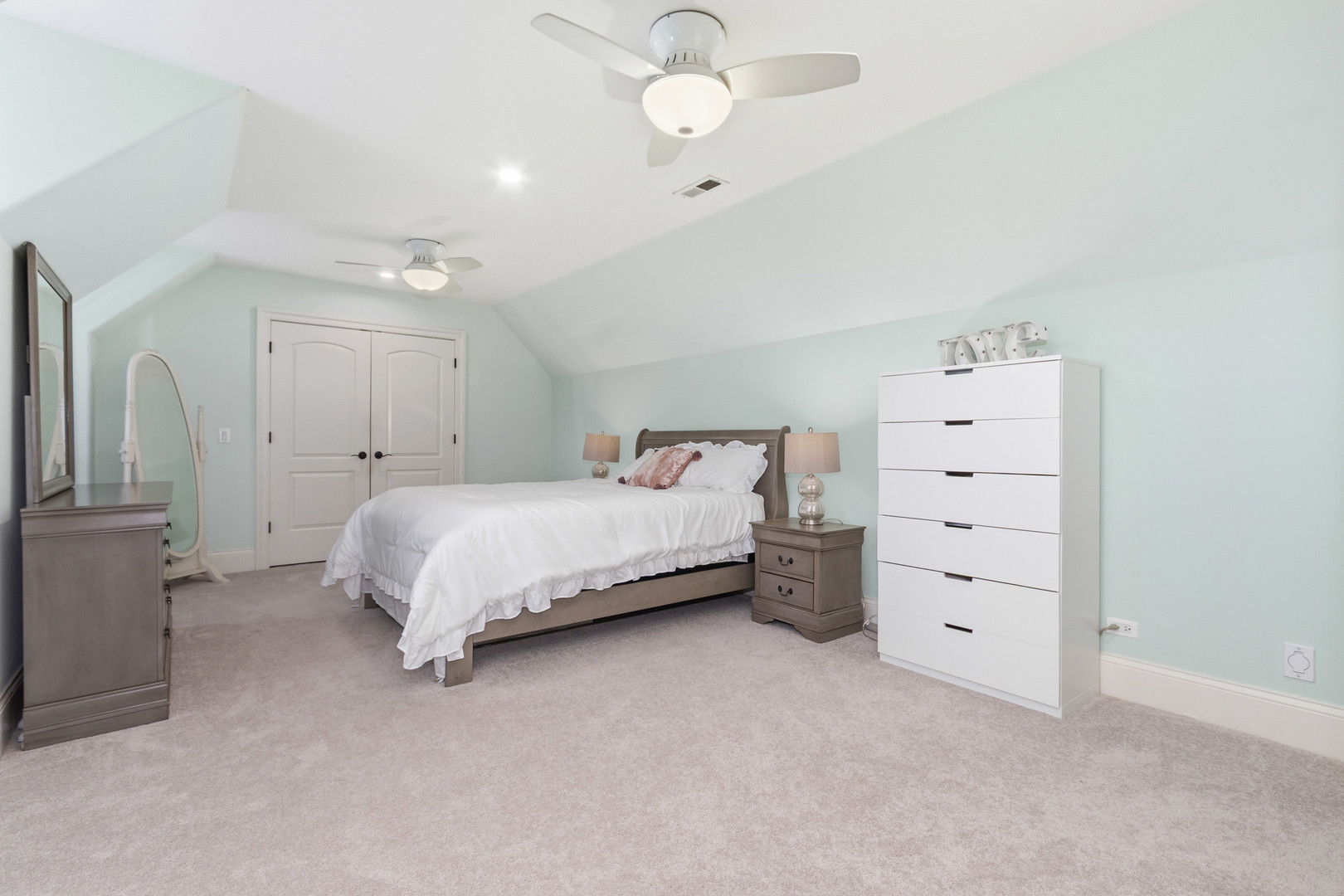 1736 Brian Grant Court Property Photo 38