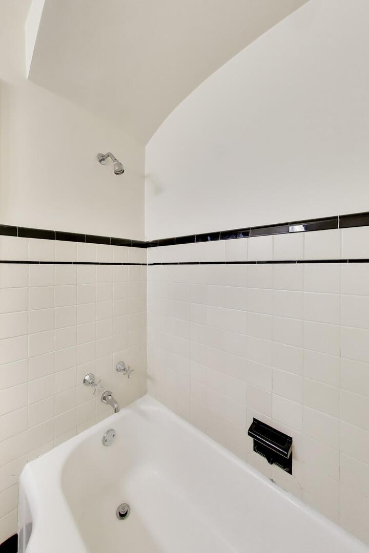 10426 S Artesian Avenue Property Photo 10