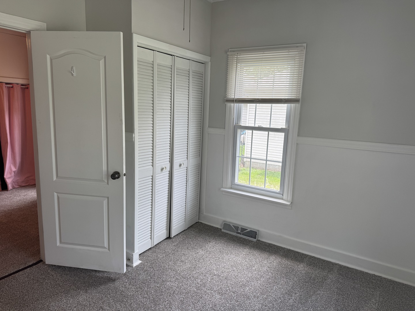 1206 S Commercial Street Property Photo 14