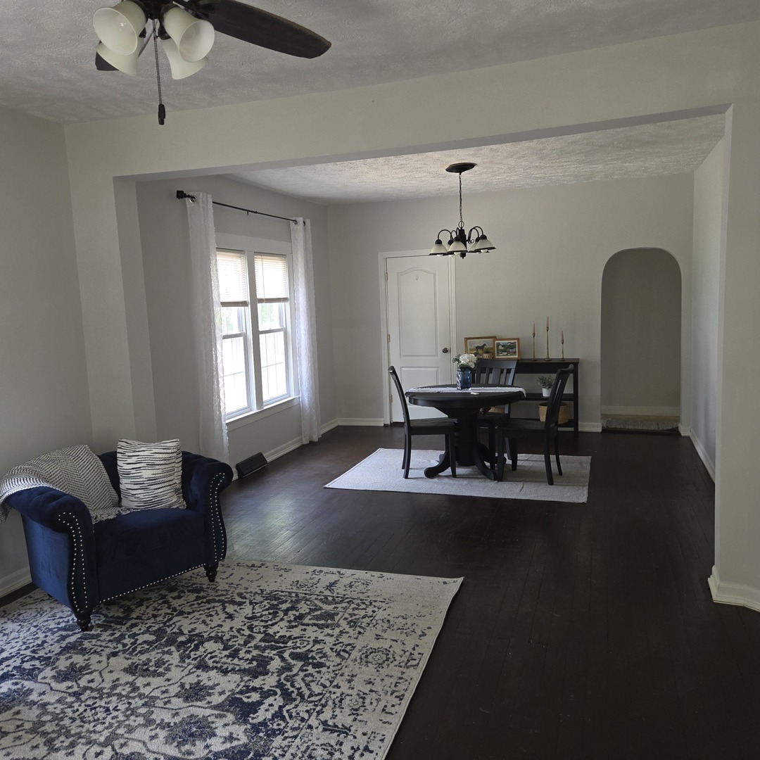 1206 S Commercial Street Property Photo 19