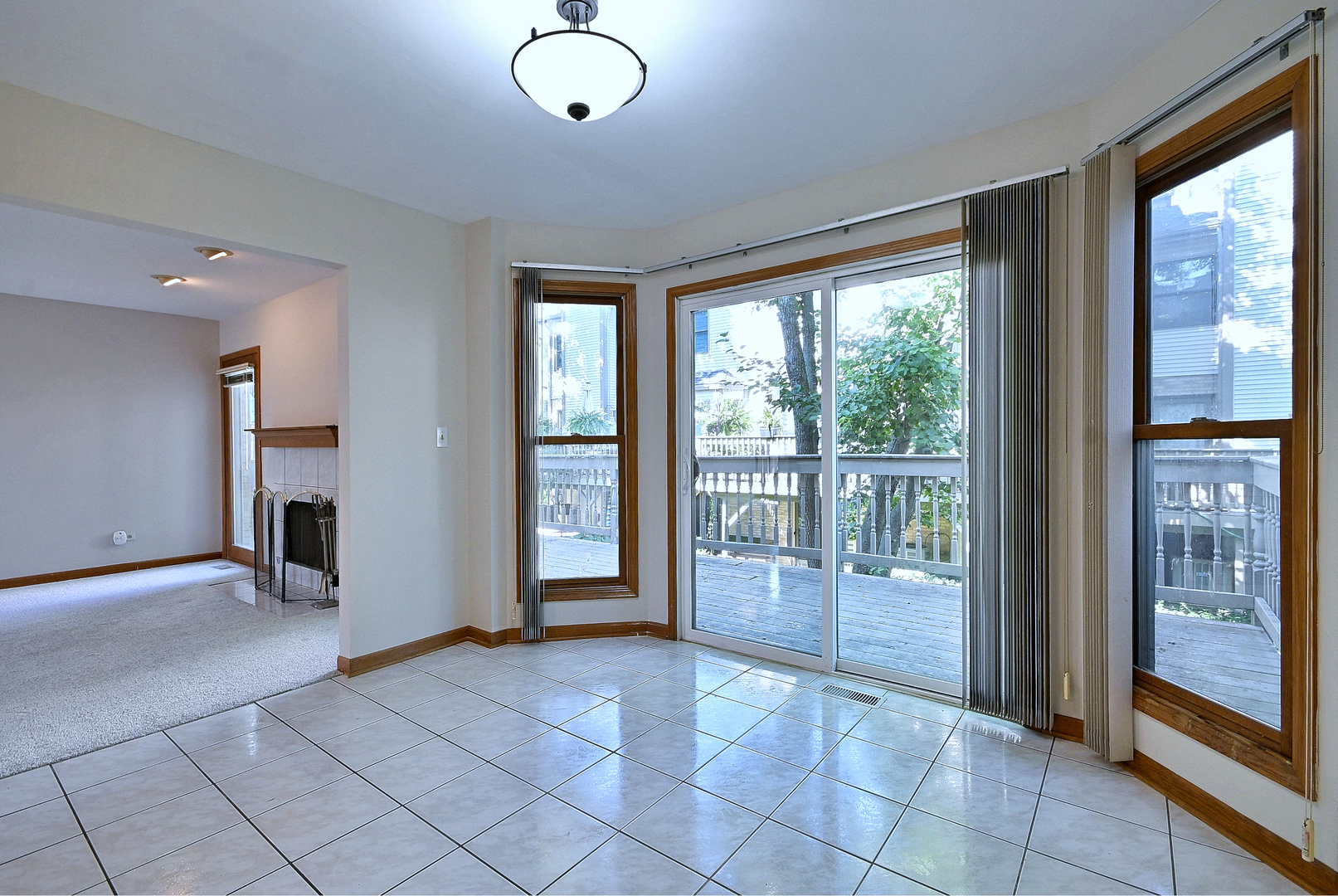 148 Schiller Square Property Photo 12
