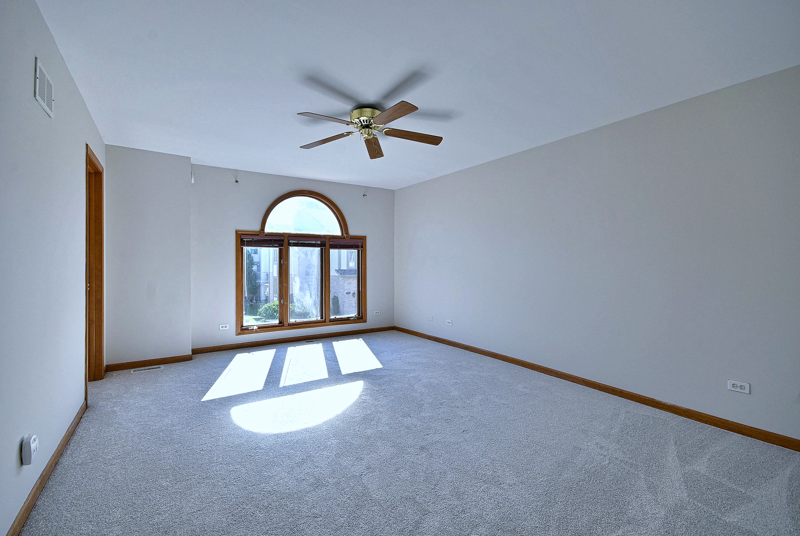 148 Schiller Square Property Photo 21