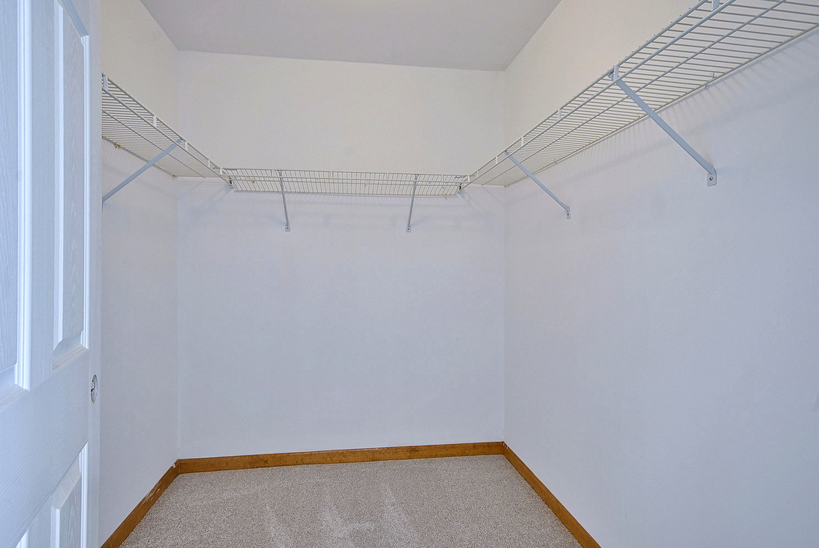 148 Schiller Square Property Photo 23