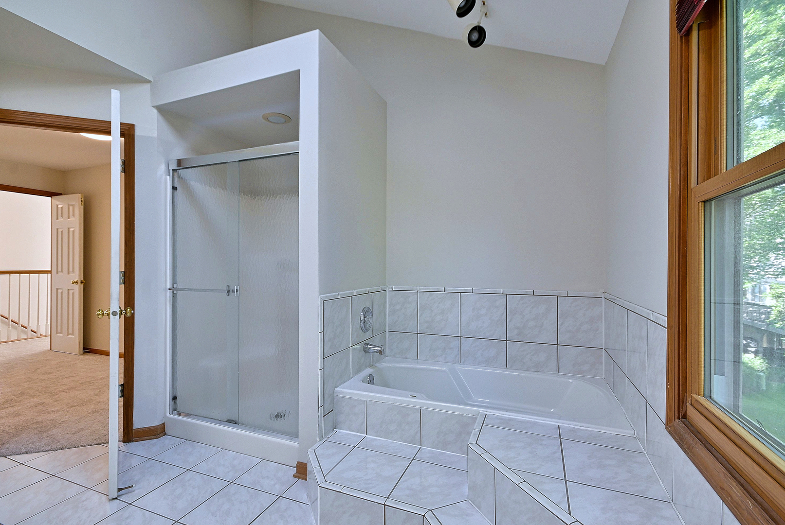 148 Schiller Square Property Photo 31
