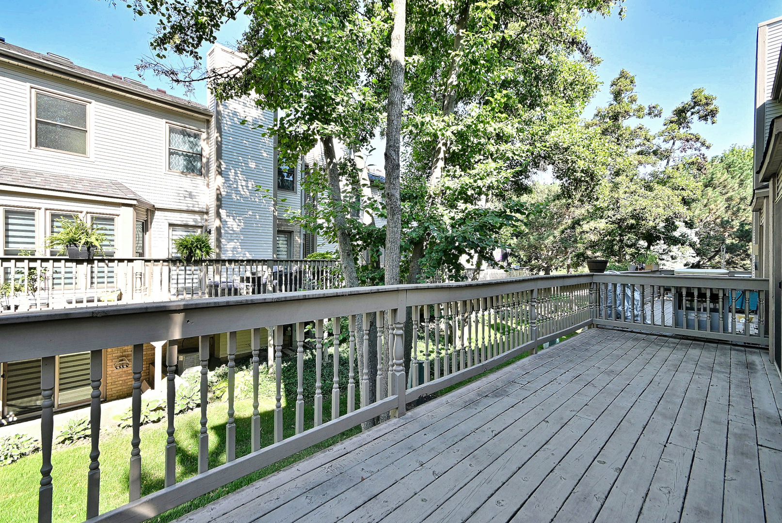 148 Schiller Square Property Photo 34