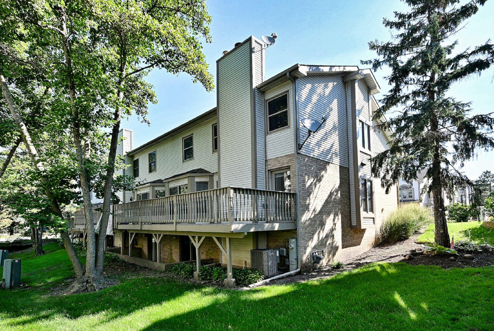 148 Schiller Square Property Photo 35