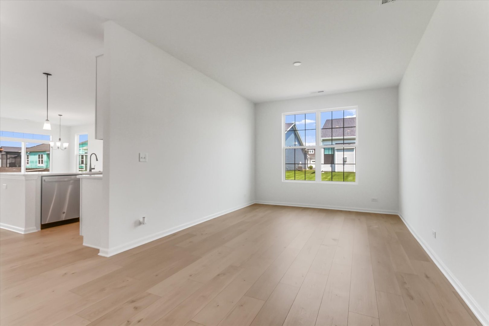 729 Alberta Avenue Property Photo 3