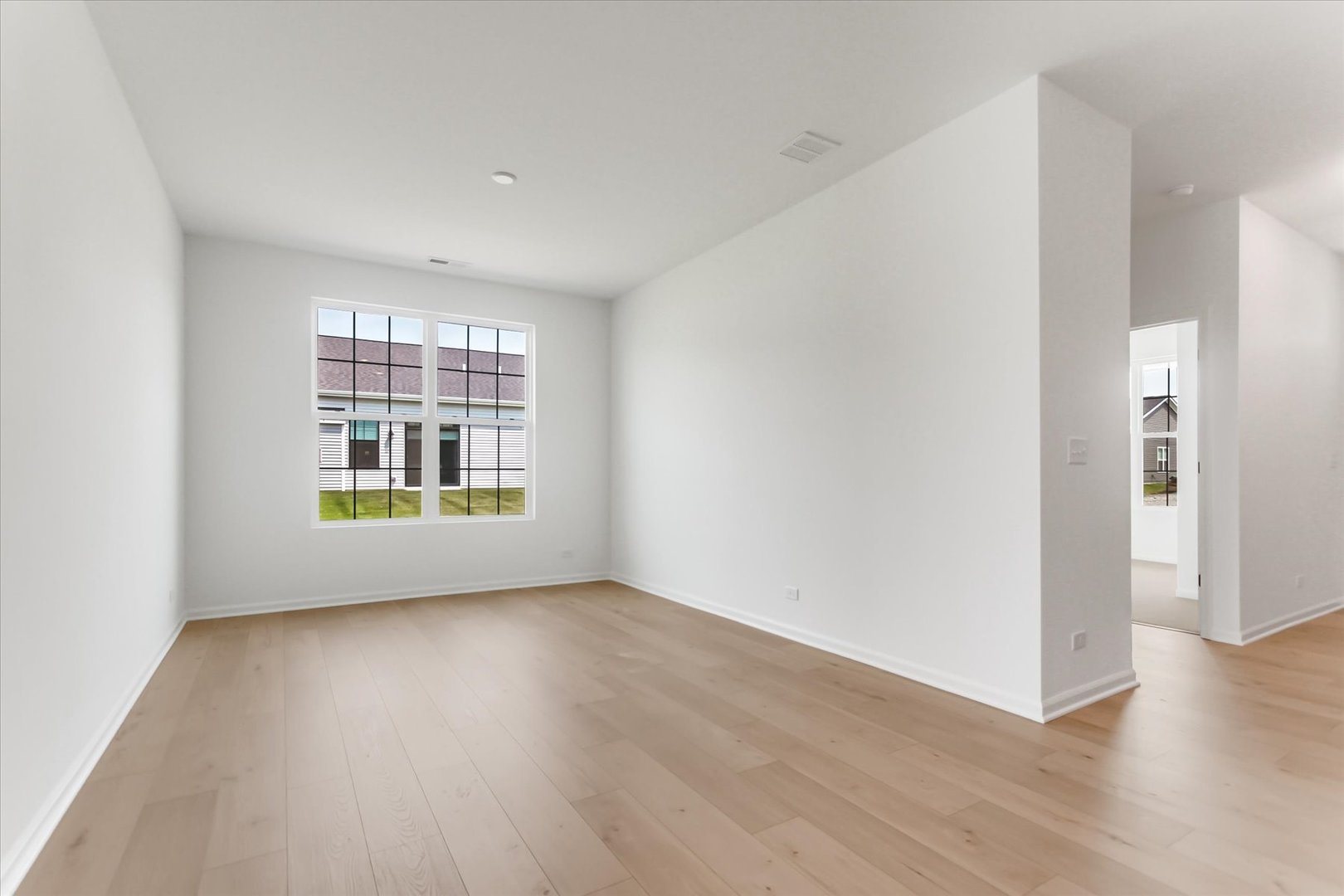 729 Alberta Avenue Property Photo 4