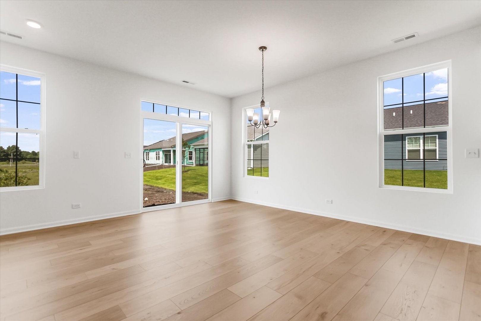 729 Alberta Avenue Property Photo 11