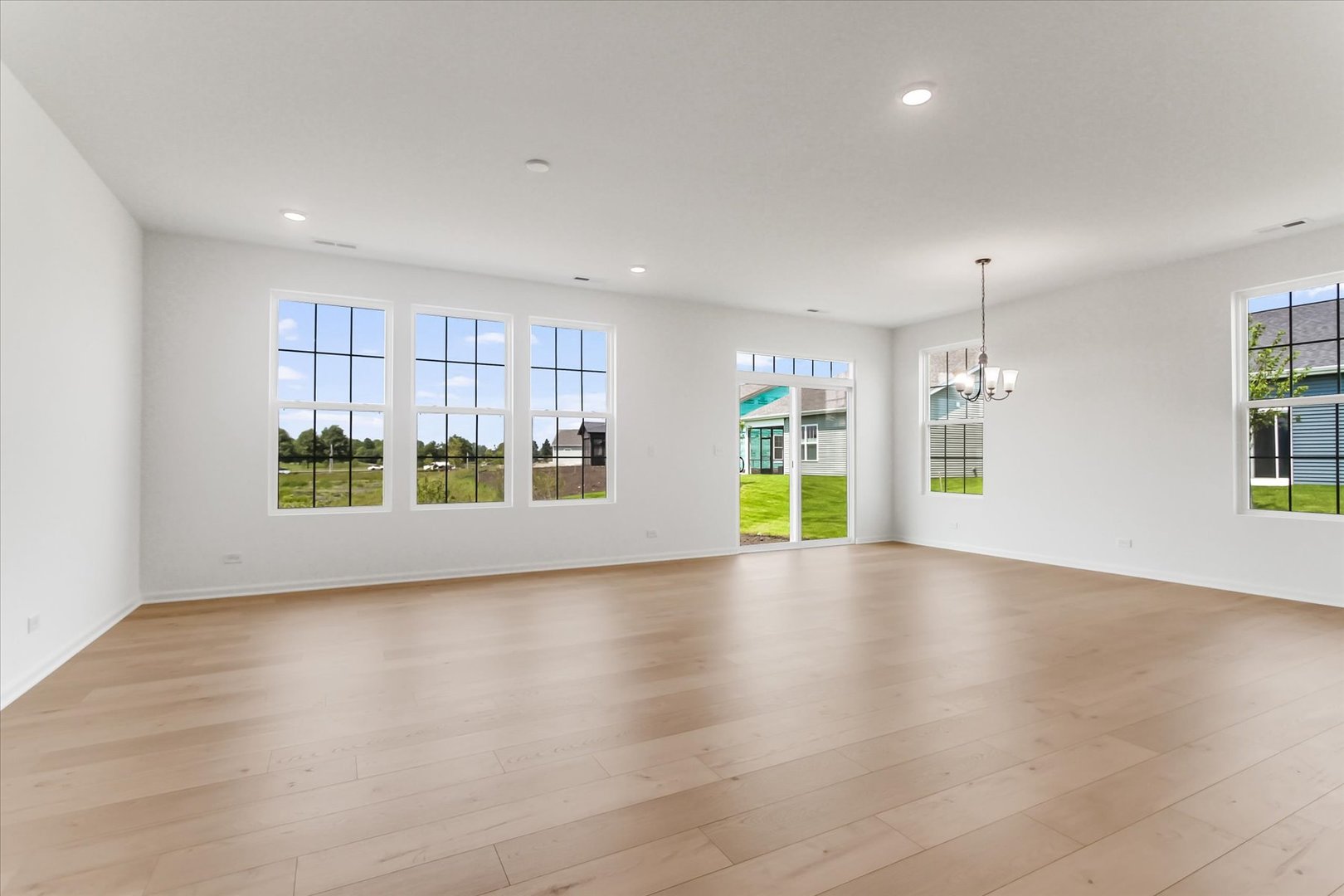 729 Alberta Avenue Property Photo 12