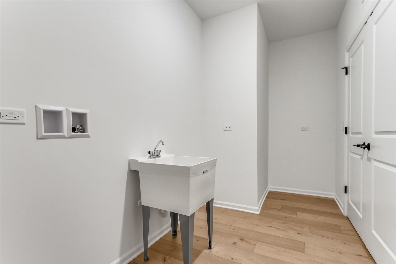729 Alberta Avenue Property Photo 29