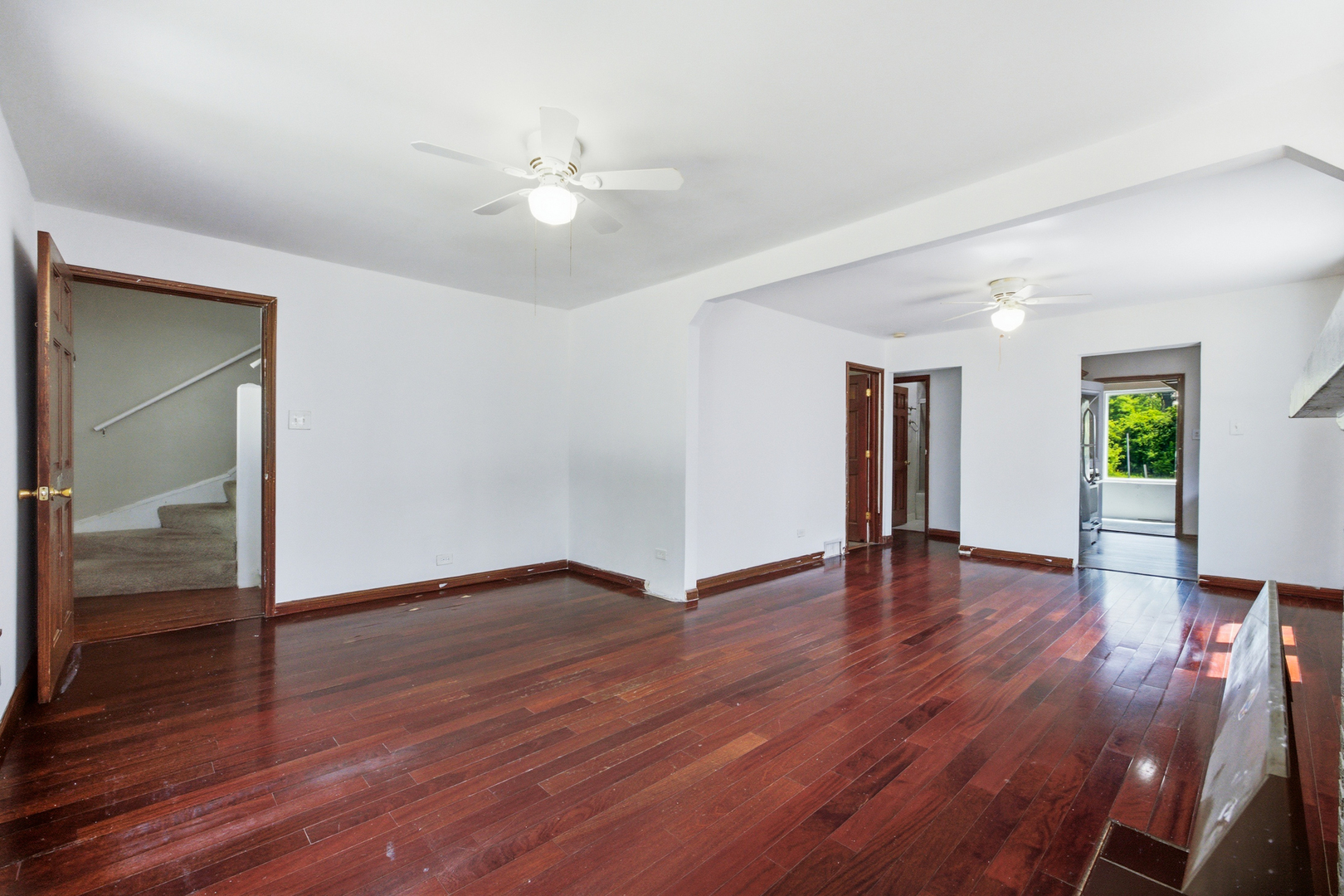 1375 Whitcomb Avenue Property Photo 4