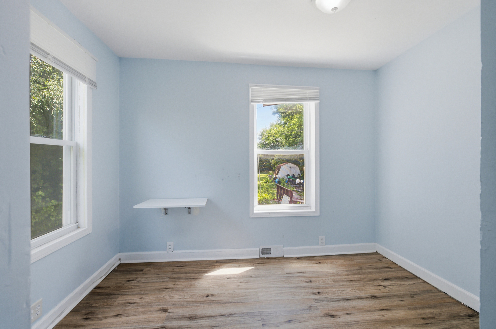 1375 Whitcomb Avenue Property Photo 10