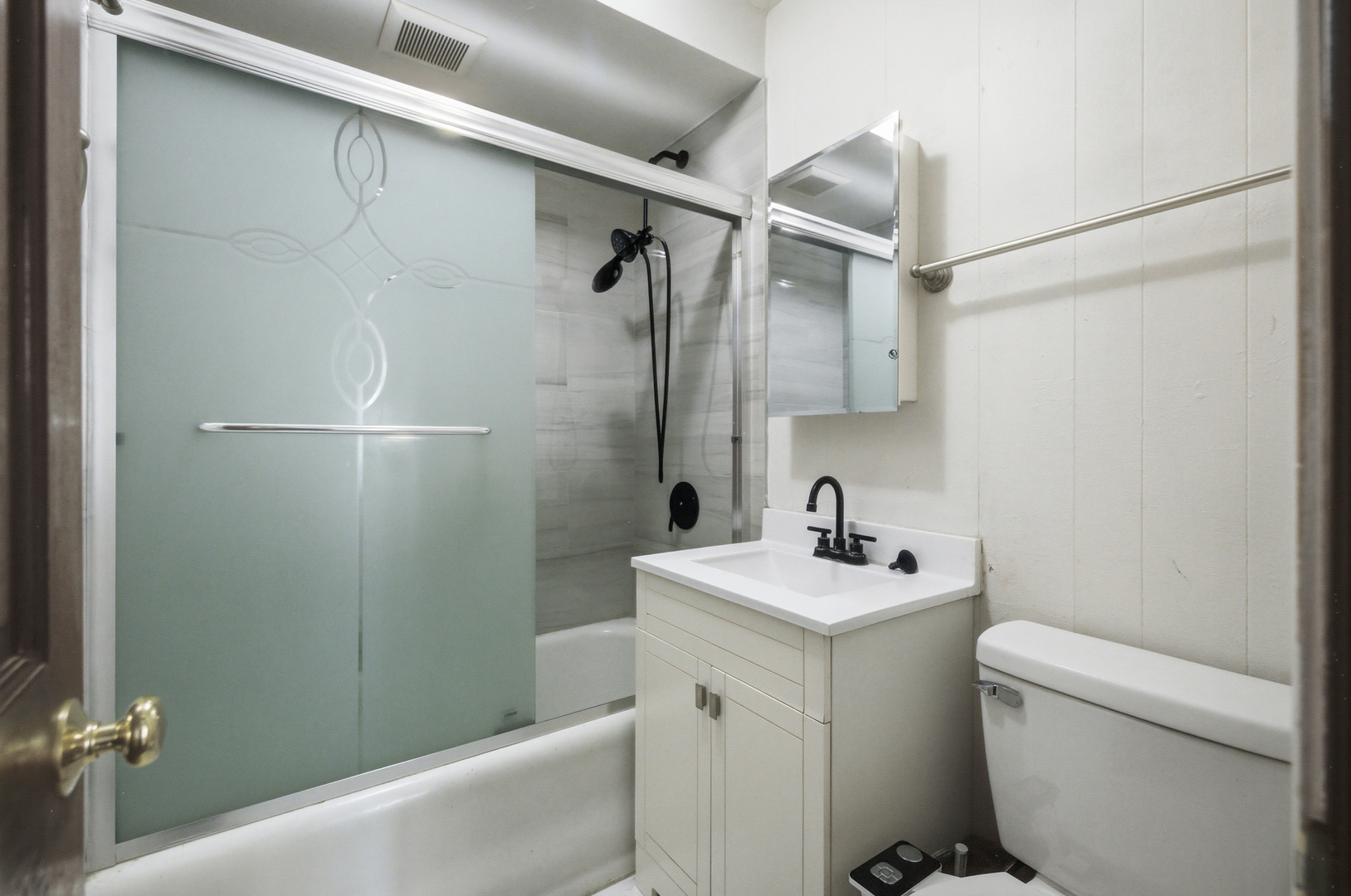1375 Whitcomb Avenue Property Photo 11
