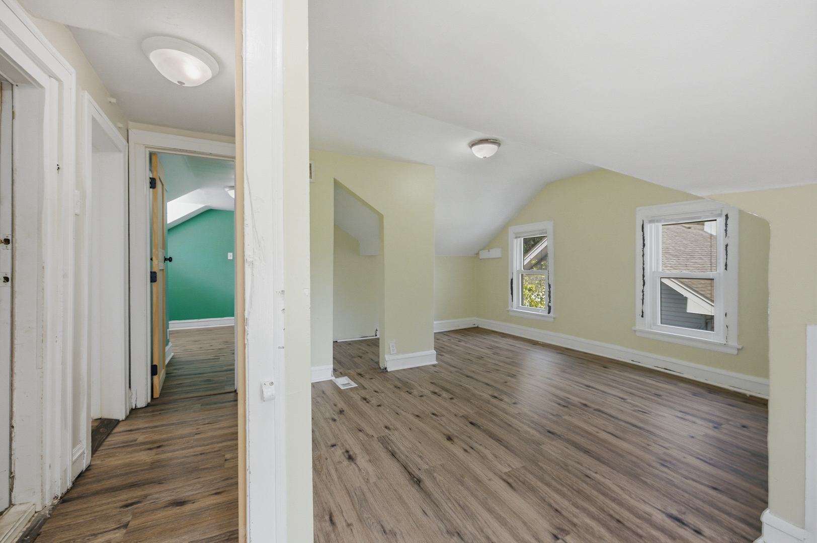 1375 Whitcomb Avenue Property Photo 15