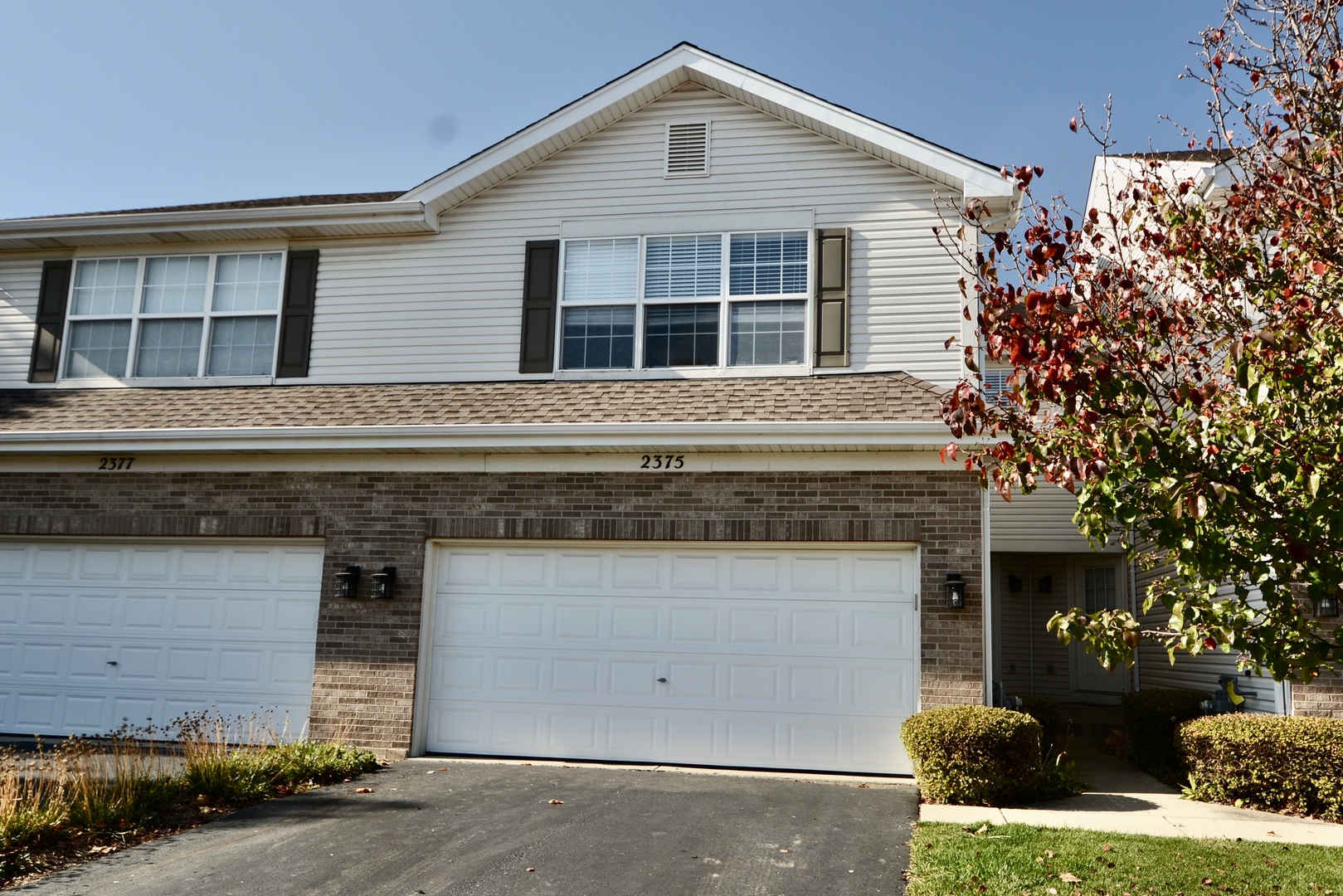 2375 Stoughton Circle Property Photo 1