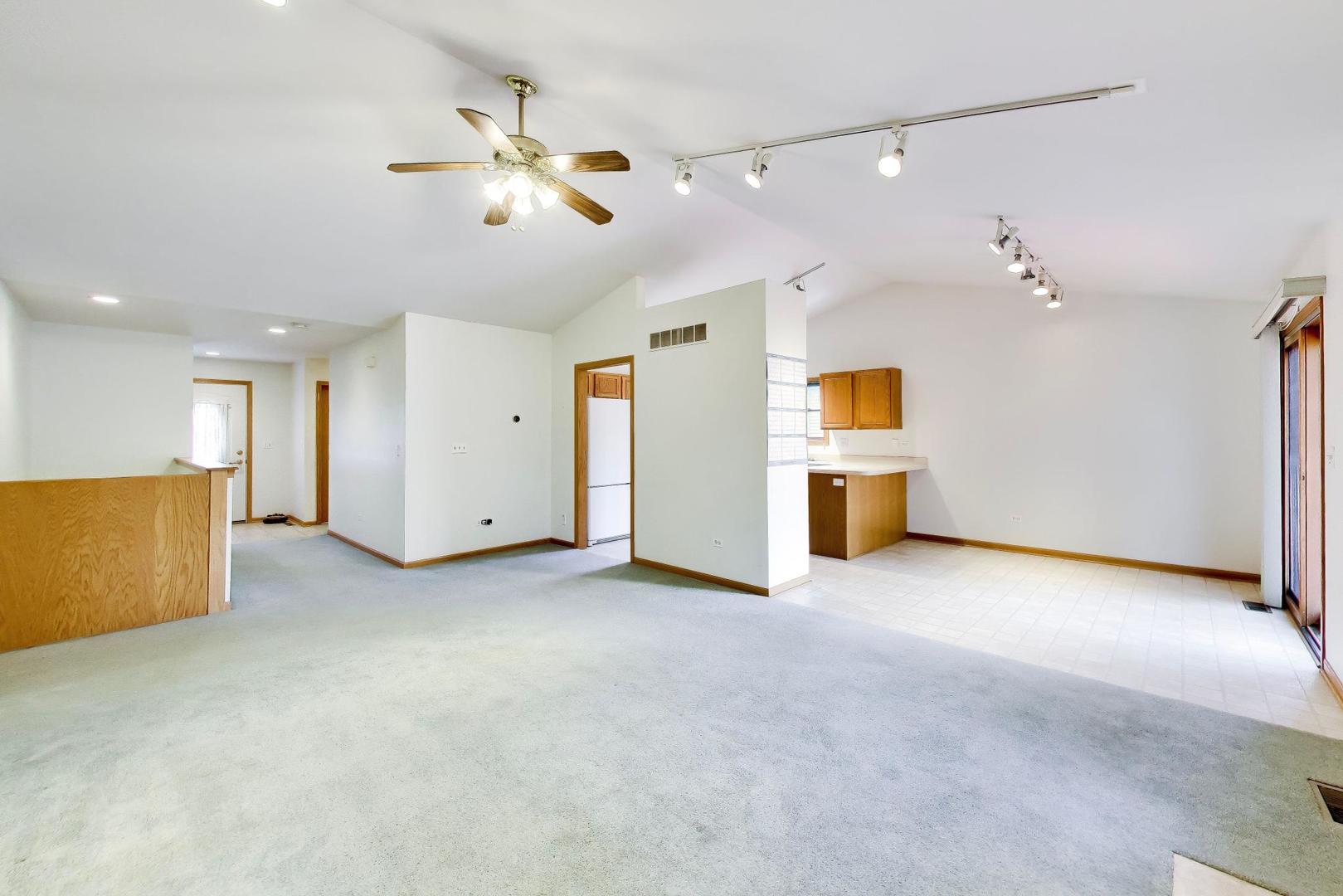 231 Clover Chase Circle Property Photo 4