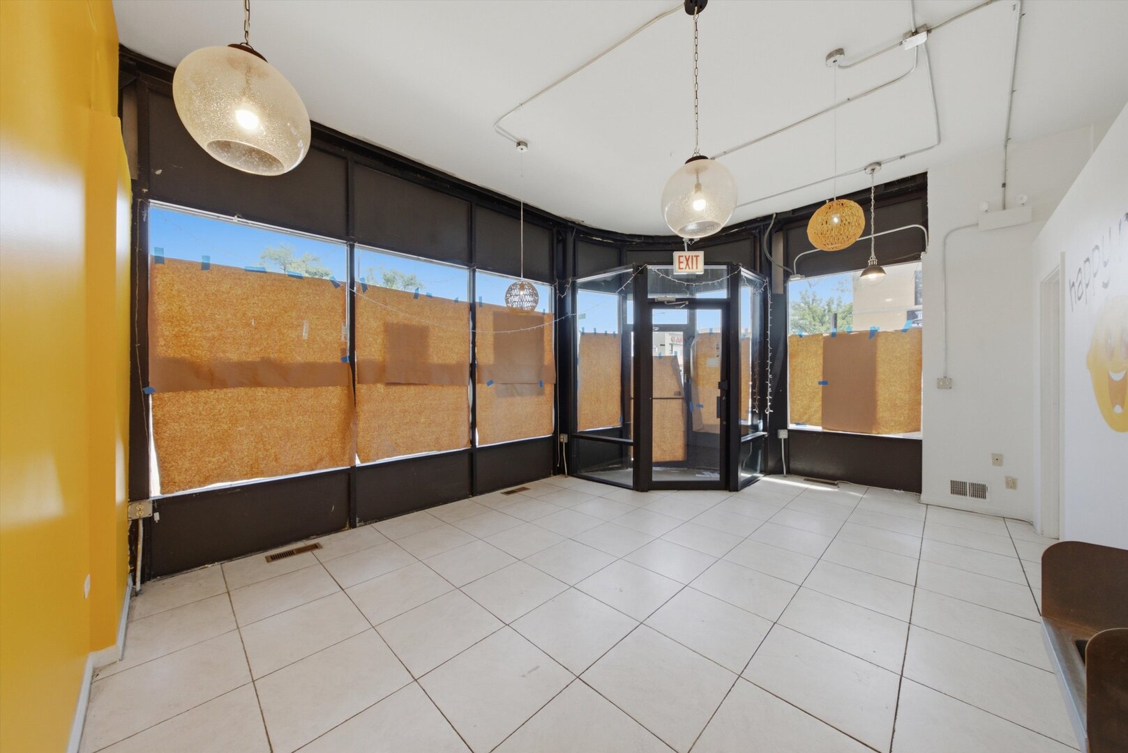 3901 W Fullerton Avenue Property Photo 5