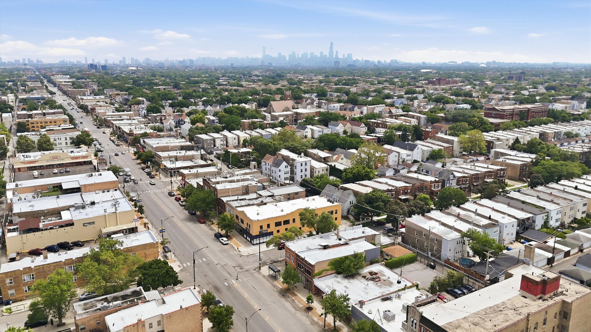 3901 W Fullerton Avenue Property Photo 42