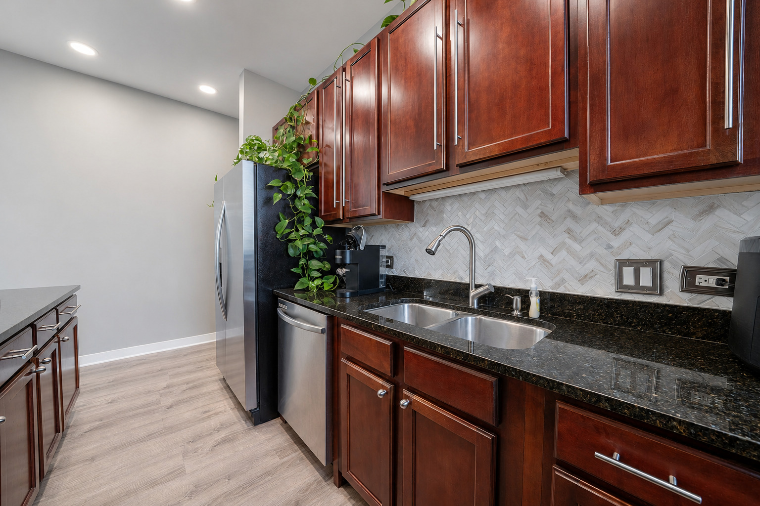 12692415 Property Photo 9