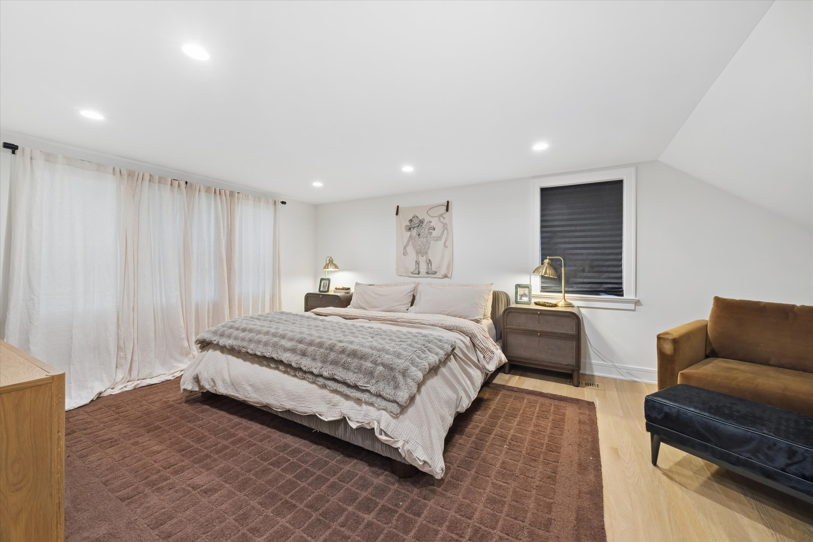 146 E Maple Street Property Photo 8