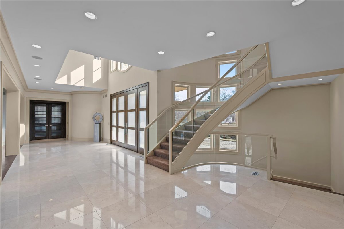 2 Bridlewood Road Property Photo 4
