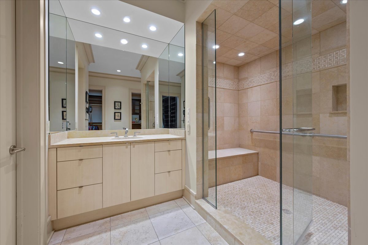 2 Bridlewood Road Property Photo 23